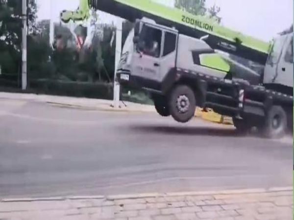 驿绍兴县吊车出租公司电话_吊车出租人员要注意哪些问题